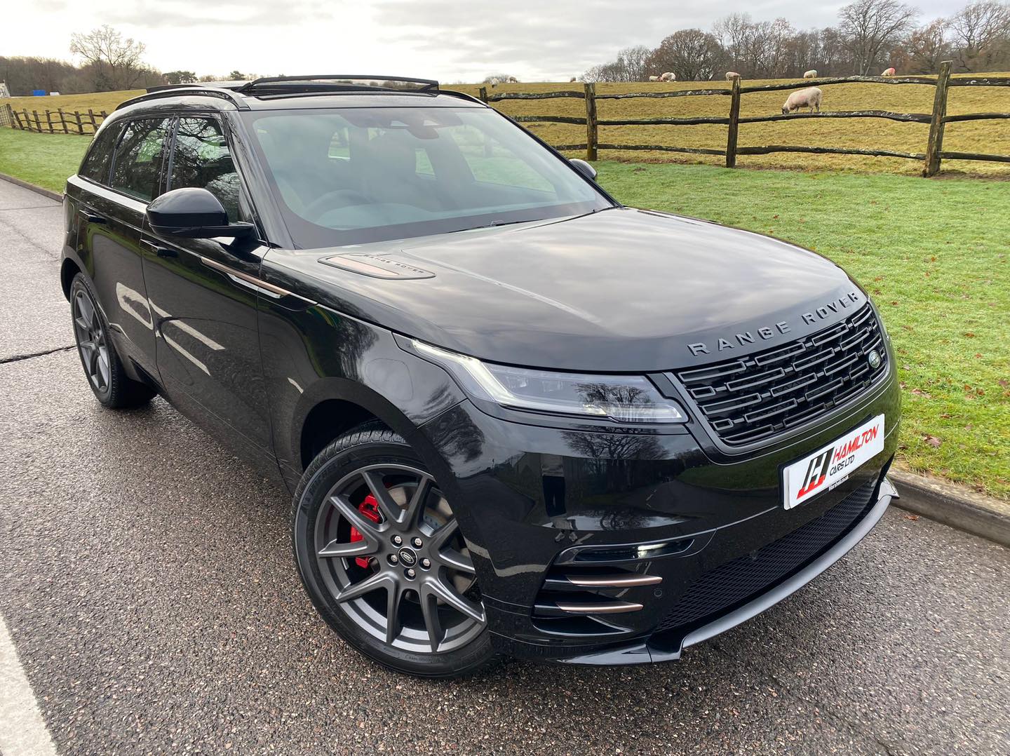 SOLD –  Land Rover Range Rover velar