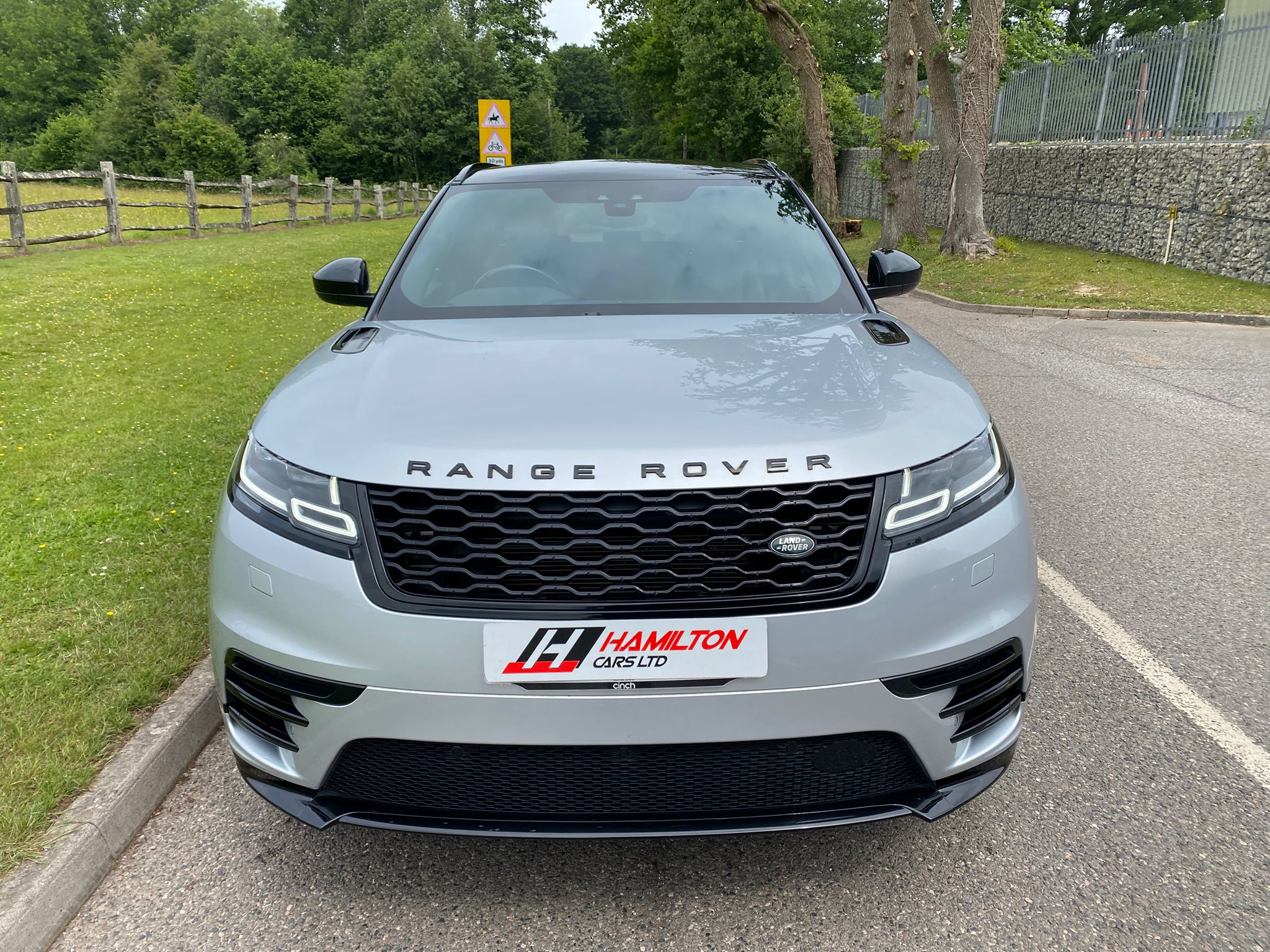 SOLD – RANGE ROVER VELAR.