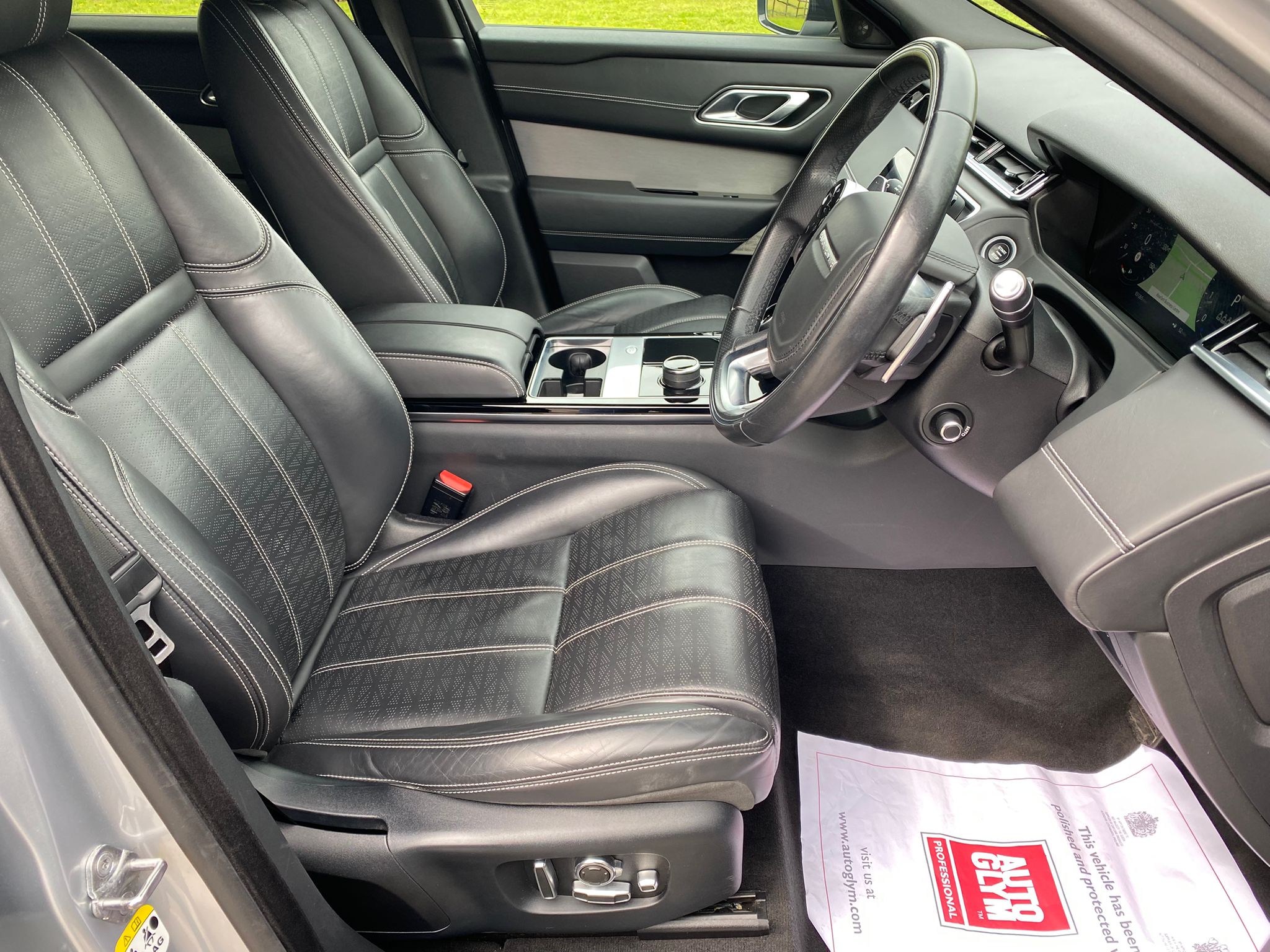 SOLD – RANGE ROVER VELAR.