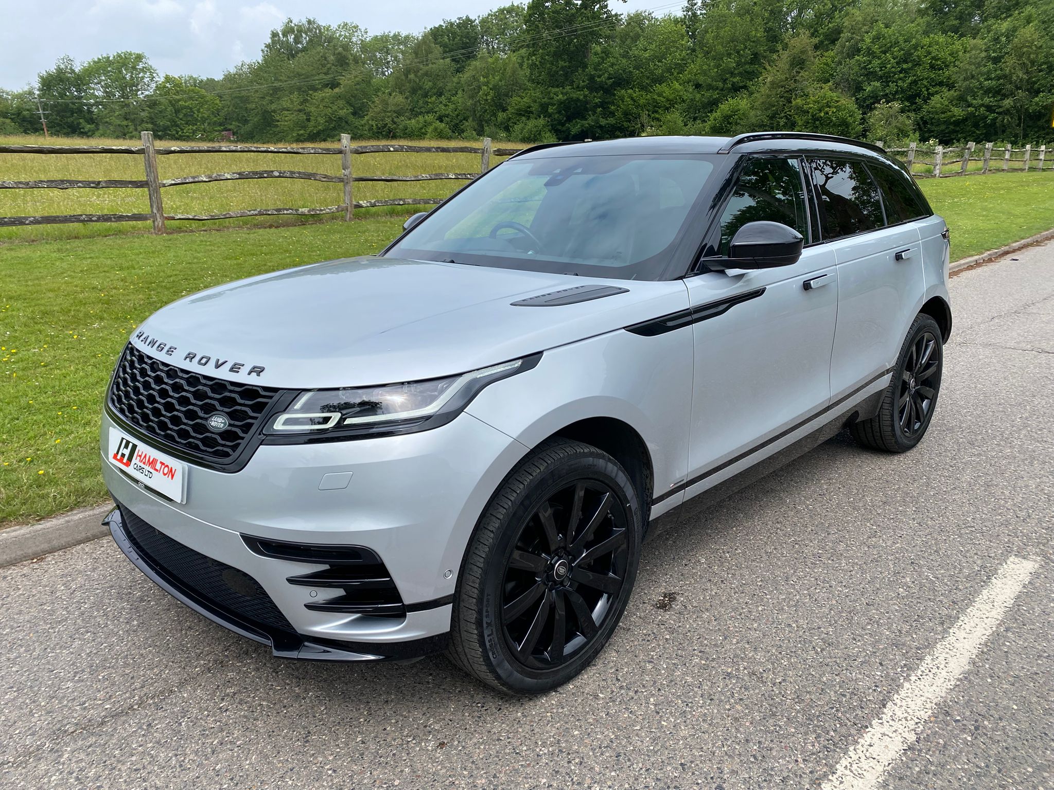 SOLD – RANGE ROVER VELAR.